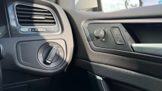 Volkswagen Golf 99kW e-Golf 35kWh 5dr Auto Electric Hatchback